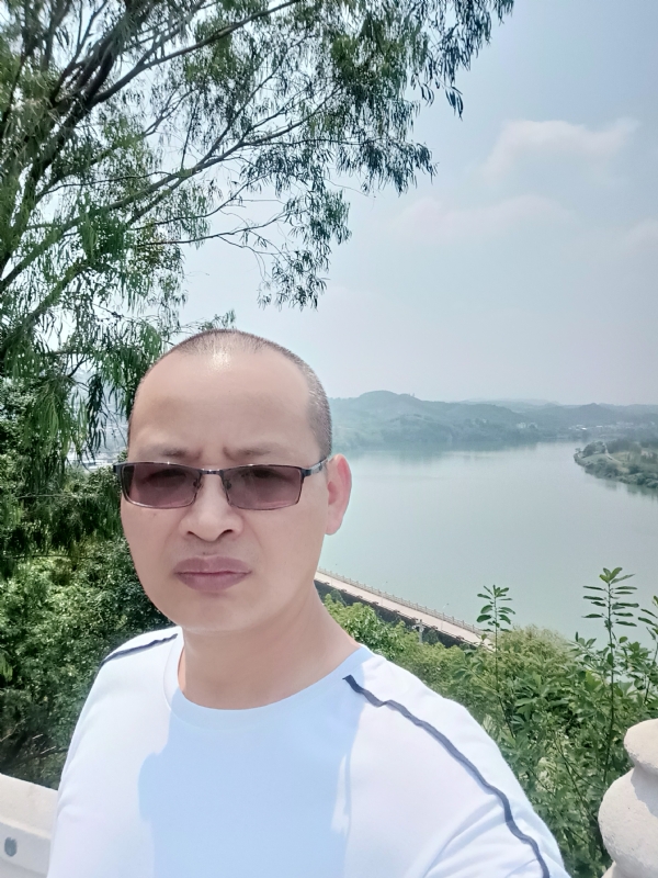 随缘随性的第一张照片--建瓯相亲网