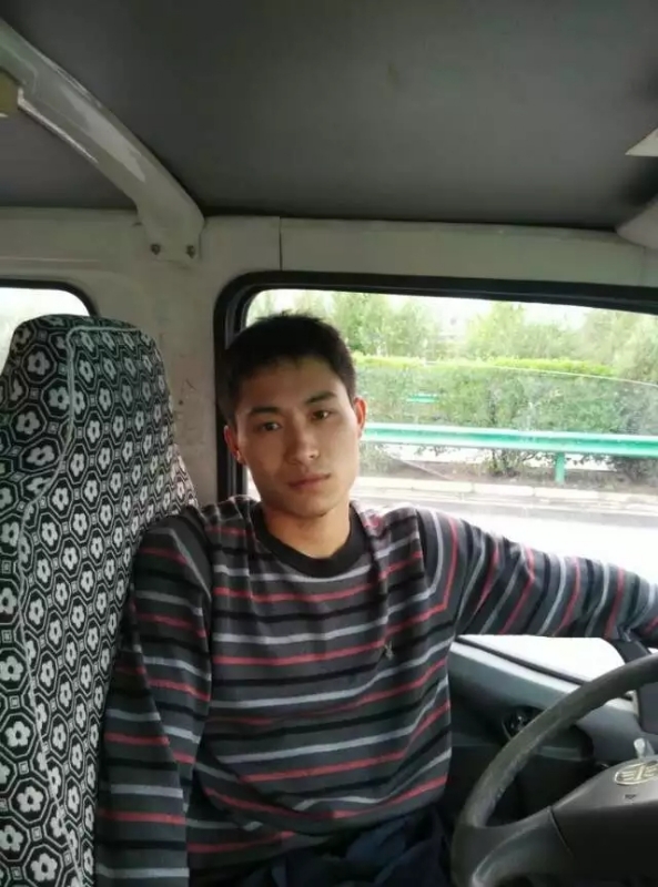 桦树林的第一张照片--建瓯相亲网
