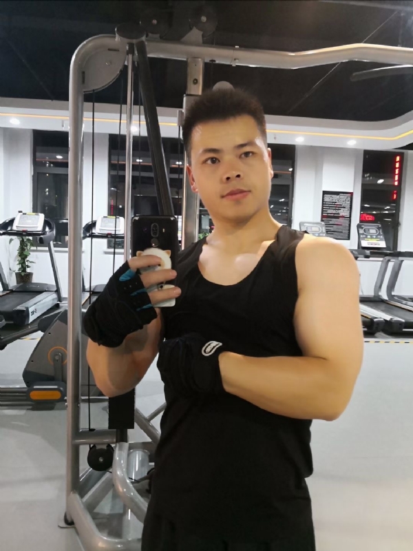 范迪塞尔的第二张照片--建瓯相亲网
